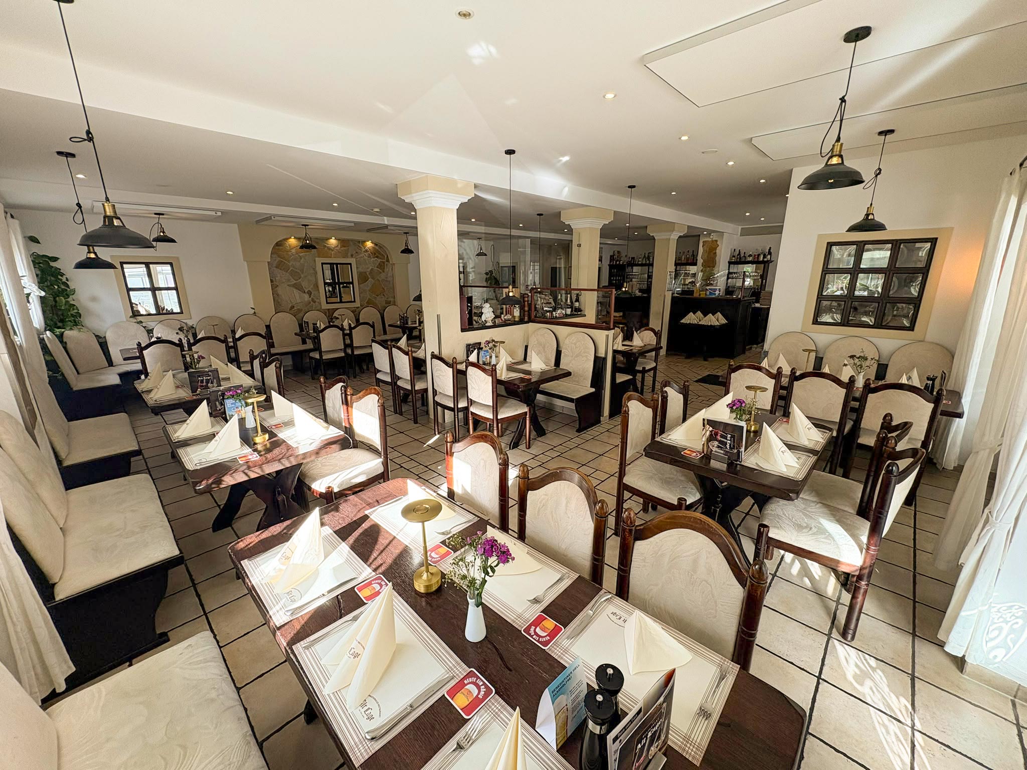 Alt-Lage-Restaurant-2