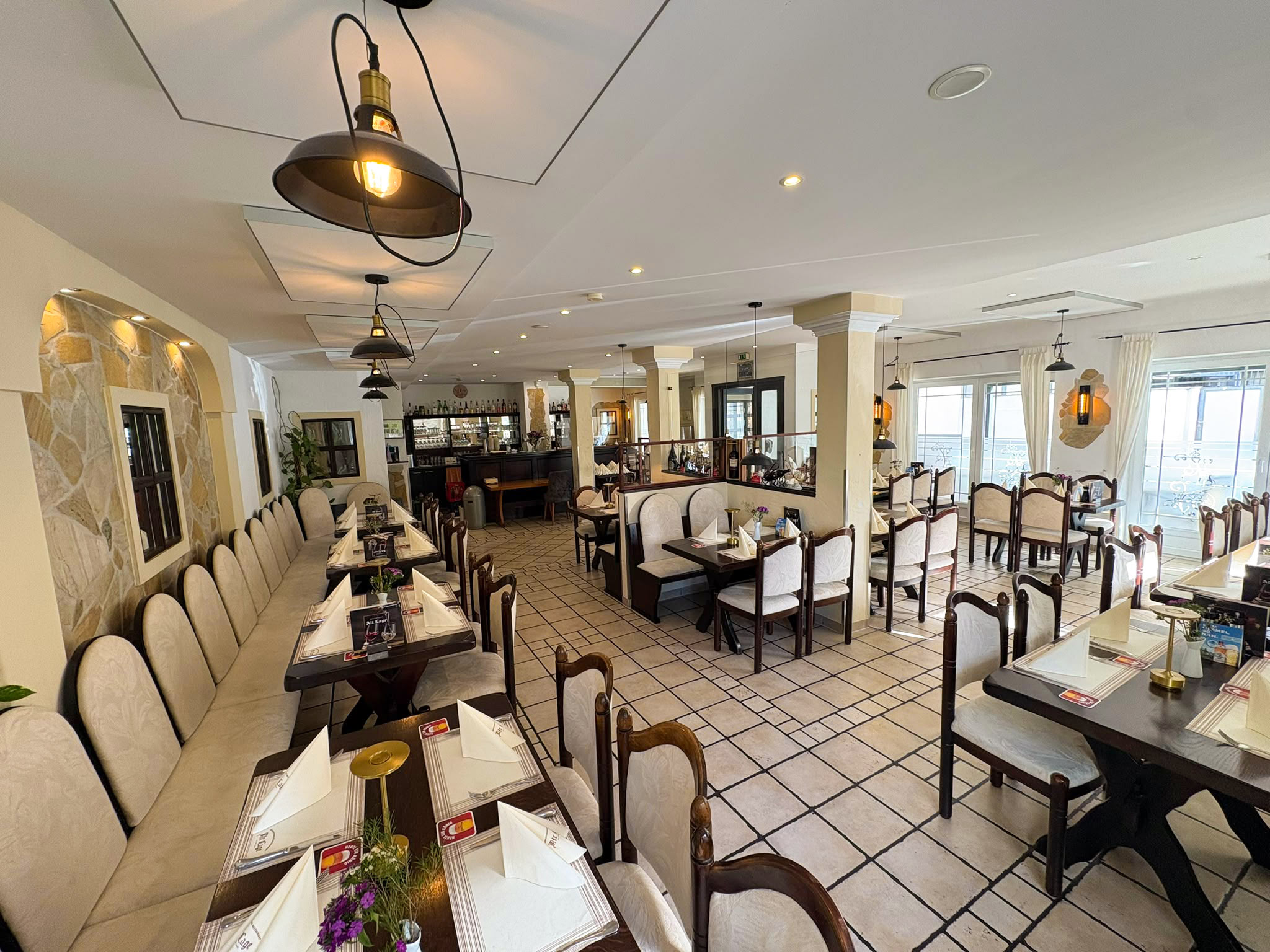 Alt-Lage-Restaurant-5